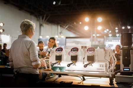 THE WORLD LATTE ART CHAMPIONSHIP: ĐƯỜNG ĐUA DÀNH CHO CÁC NGHỆ NHÂN